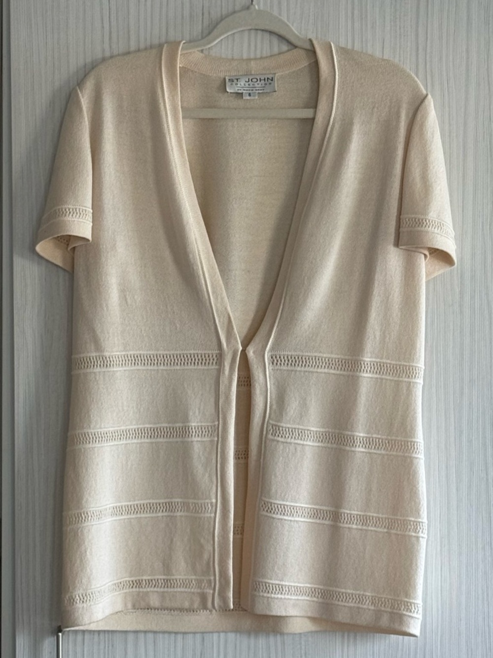 St. John Collection Ivory Knit Cardigan Size 6 Elegant Layering Piece